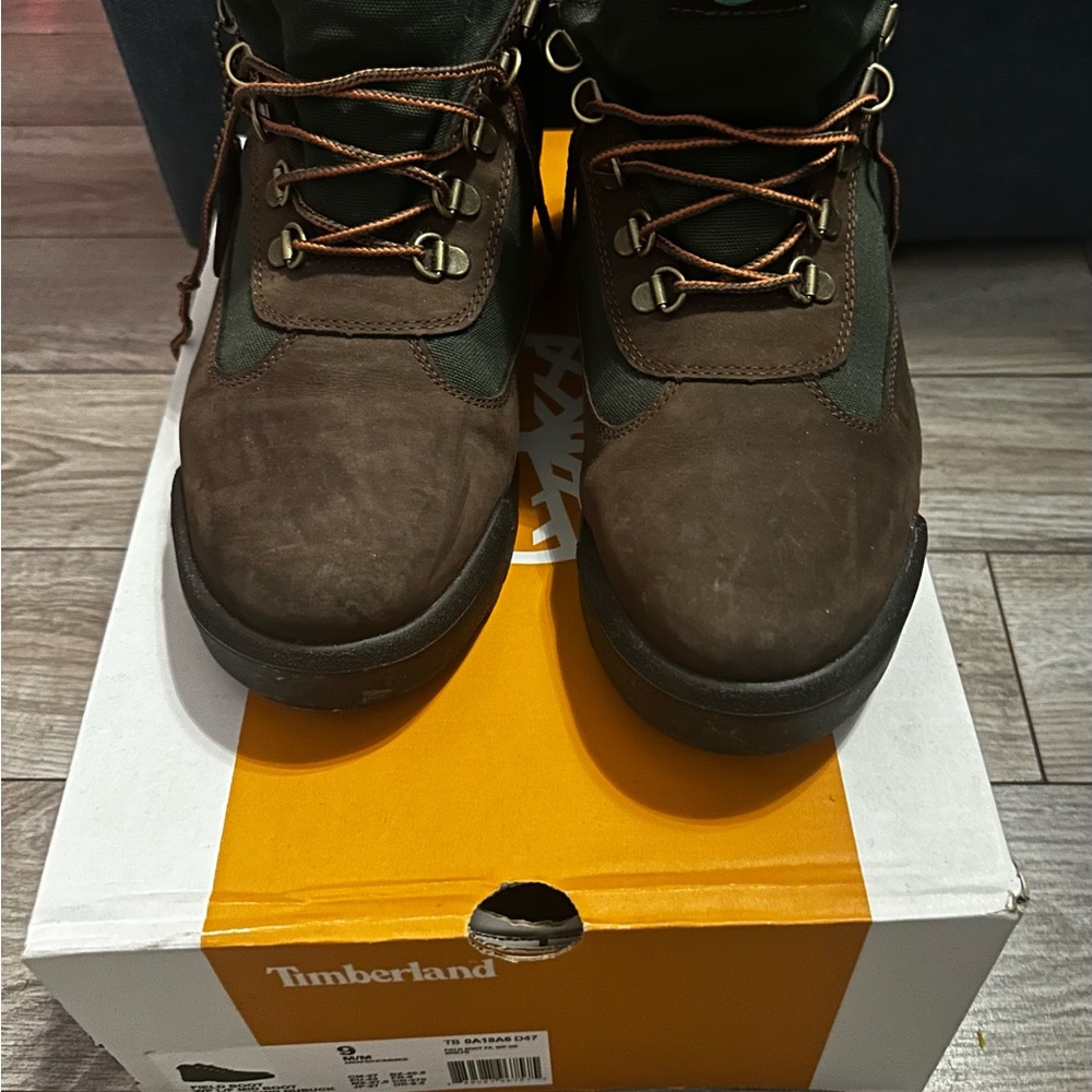 Timberland Men's Dark Brown and Green Boots